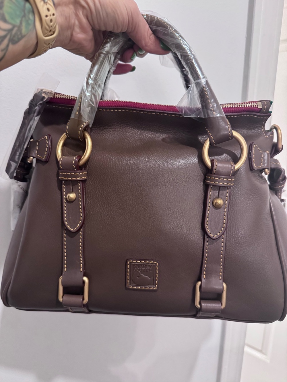 New with Tags/ Dooney & Bourke Florentine Satchel in Elephant (Regular)